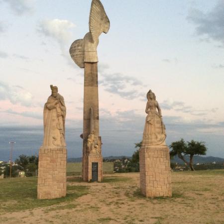 Monumento al Indio Bamba