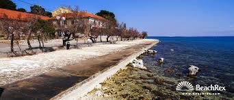 Pjescana plaza Mostir