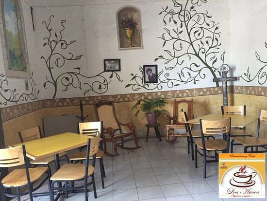 Cafe Restaurante Los Arcos