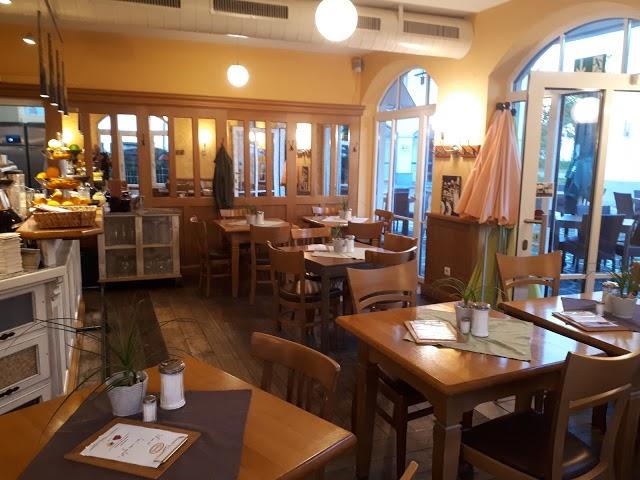 Cafe Feinkost Monsalvy