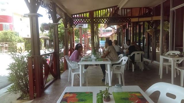 Sabor Caribeno Restaurant Las Canitas Bar and Internet