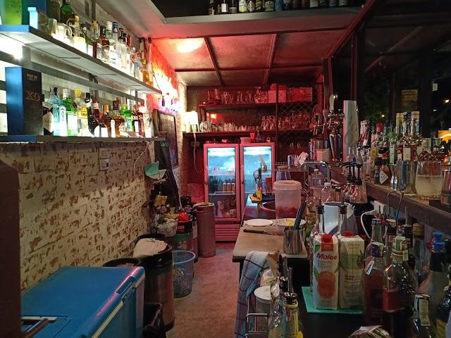 La Birra Bistro Beer & Wine Bar