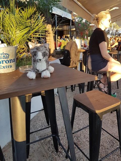 Papa's True American bar