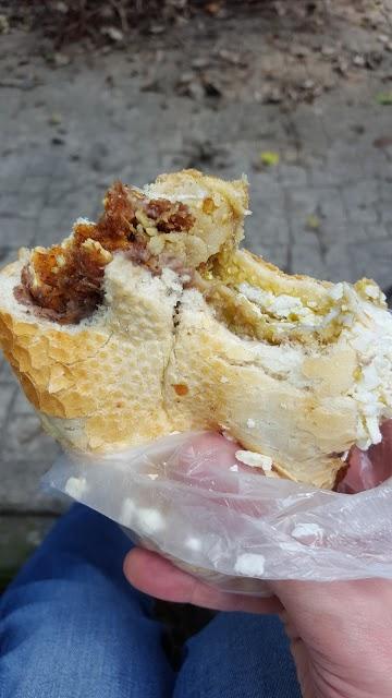 La Guera Tortas de Chilaquiles