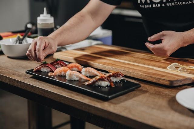 Momiji Sushi Bar & Restaurant