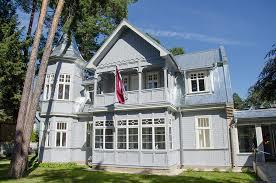 Raina un Aspazijas vasarnica