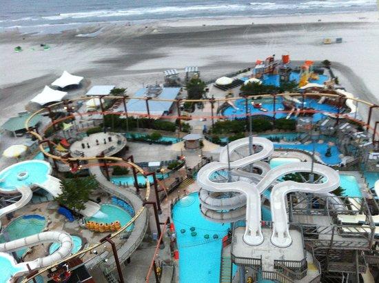 Morey's Piers and Beachfront Water Parks