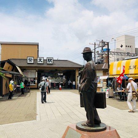 フーテンの寅像