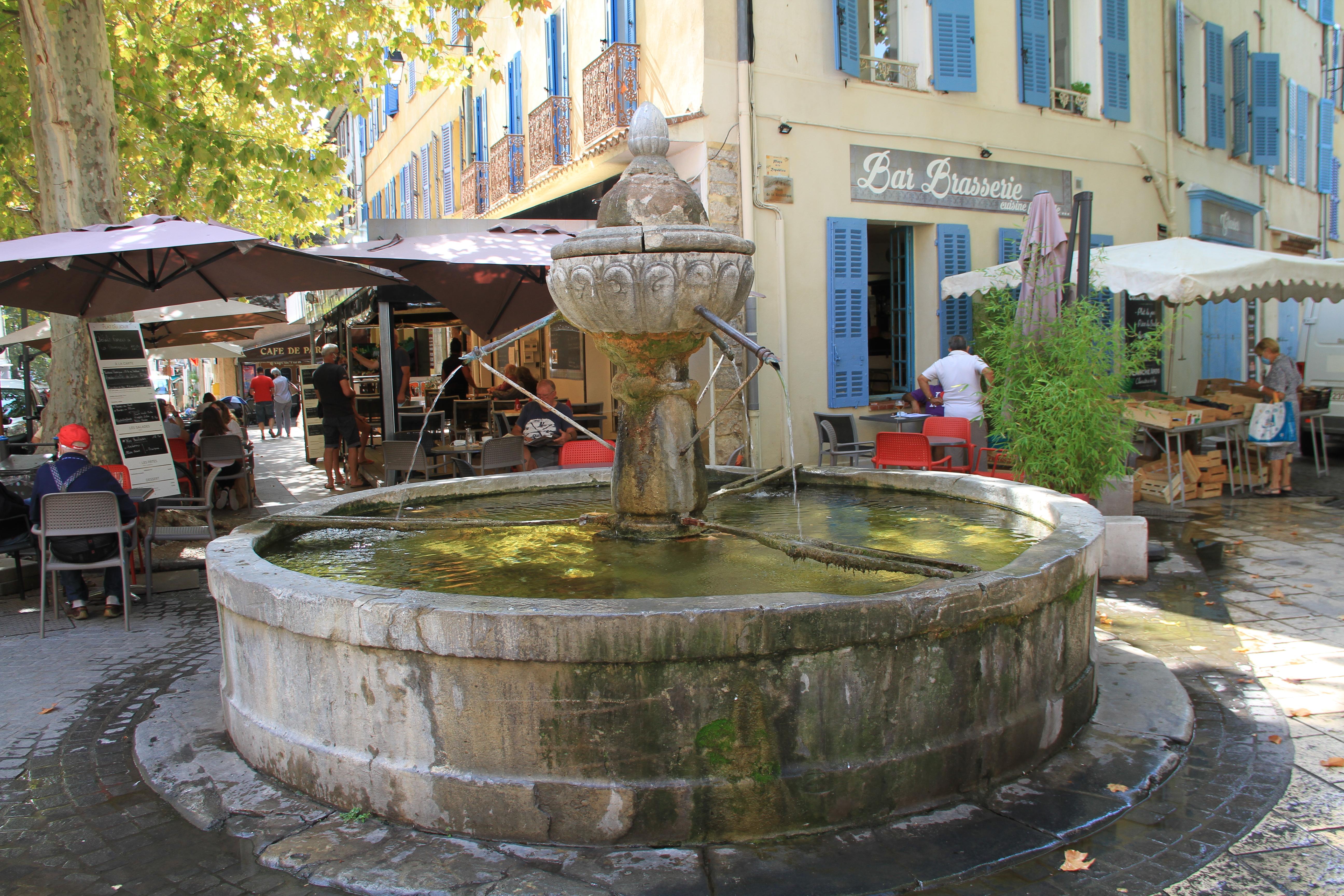 fontaine de Flayosc