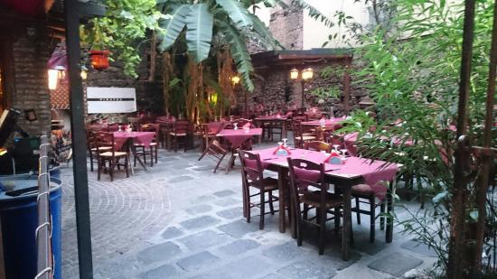 Al Cortile Alessi
