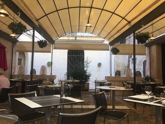 Aux Plaisirs des Halles