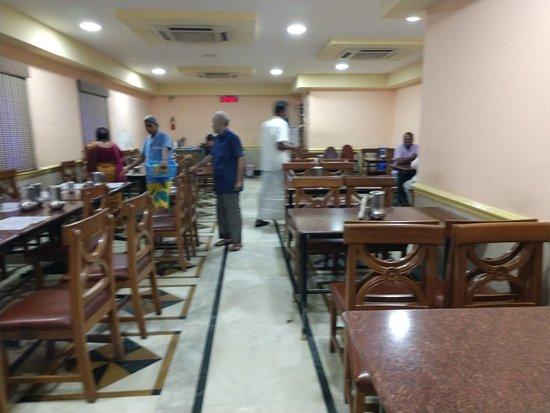 Hotel Saravana Bhavan