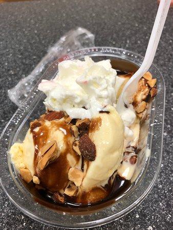 Braum's Ice Cream and Burgers