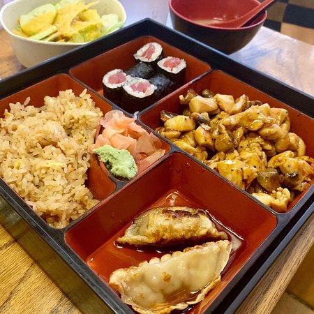 Red Ginger Sushi Bar & Grill