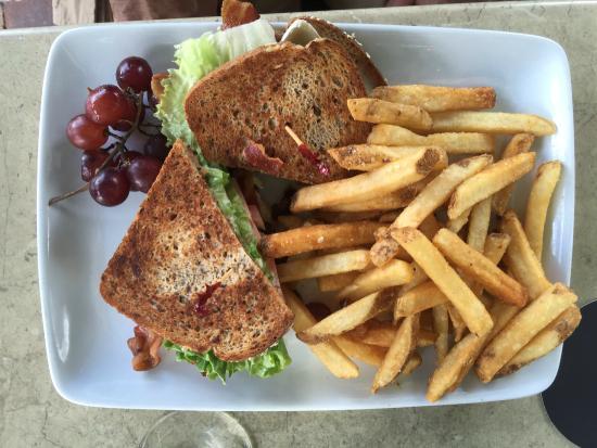 Mangoes Restaurant Key West