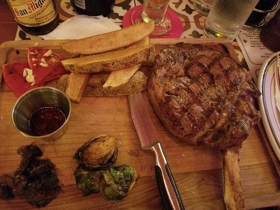 Tapas y Tintos Midtown