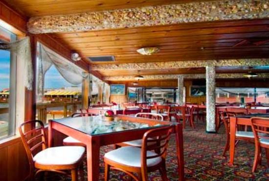 Kelly's Fish House Dining Room