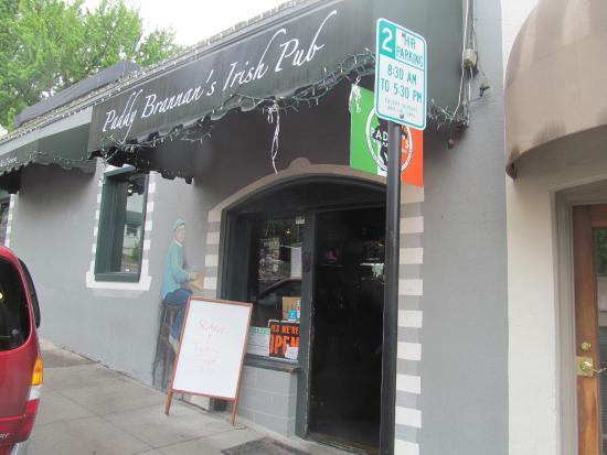 Paddy Brannans Irish Pub