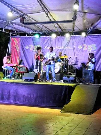 +233 Jazz Bar & Grill