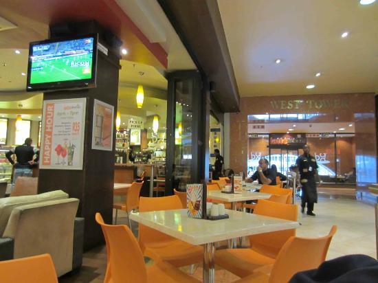 Lattelicious Nelson Mandela Square