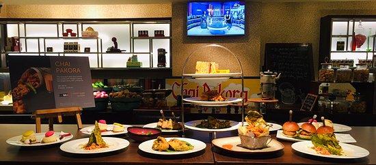 MoMo Cafe, Courtyard by Marriott Pune Hinjewadi