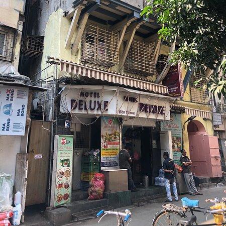 Hotel Deluxe Restaurant