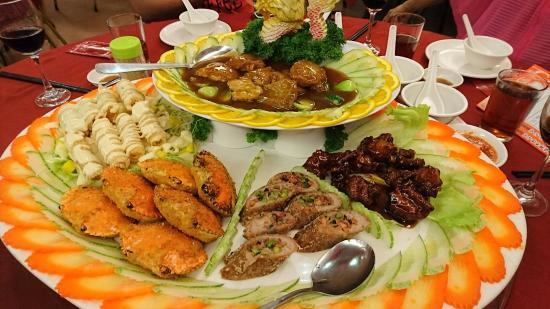 Pusing Public Seafood Restaurant