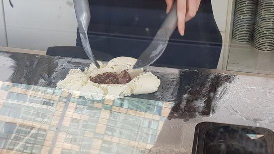 Cold Rock Ice Creamery