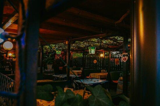 Heuriger Zur Alten Weinpresse