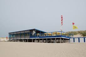 Strandpaviljoen Lage Duintjes