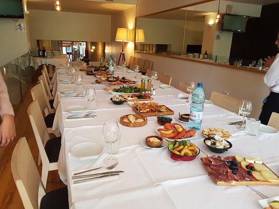 Avenida Cafe & Restaurante