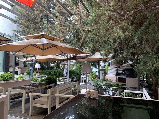 People's Cafe & Restaurant