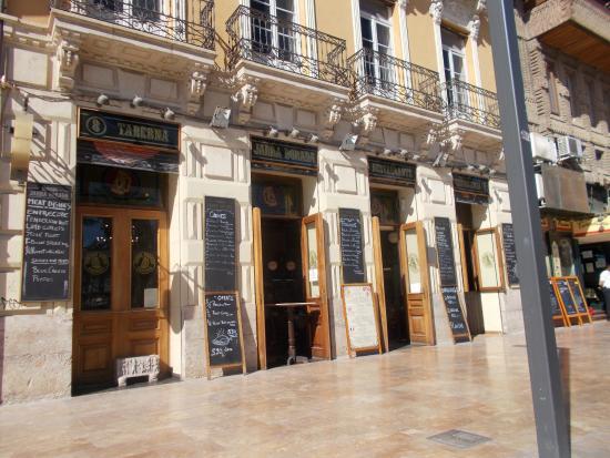 Taberna Jarra Dorada