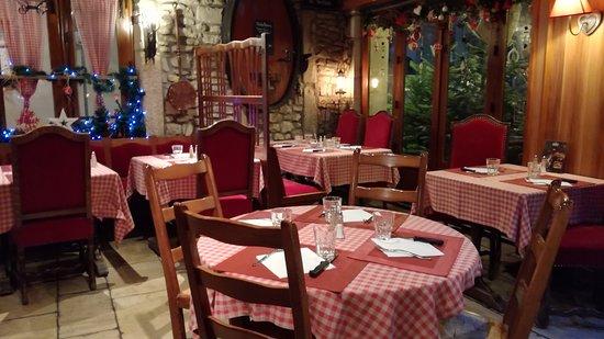 Les Frères Marchand