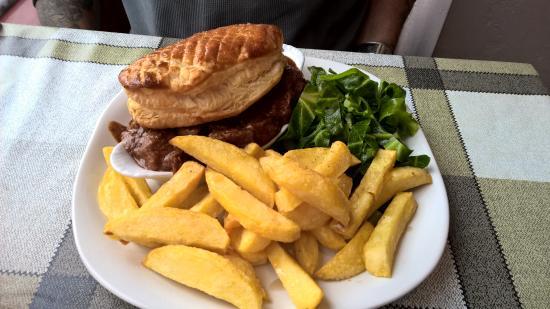 Smatt's Duo Cafe Bar & Bistro