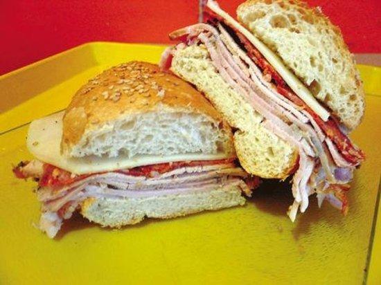 Meyer's Autentica Salchichoneria Alemana