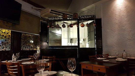 La Ventana Parrilla Portena