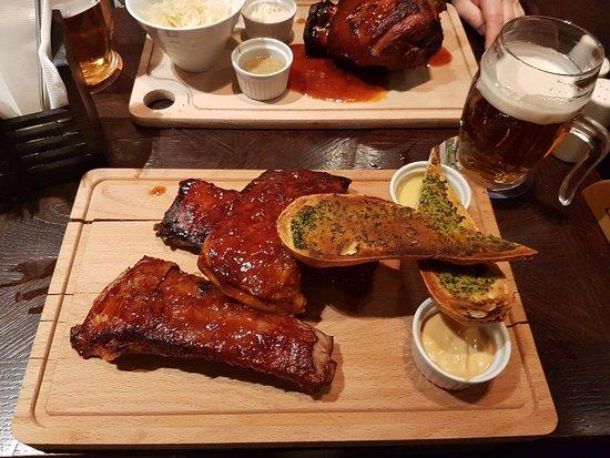 The Pub & Grill No 1