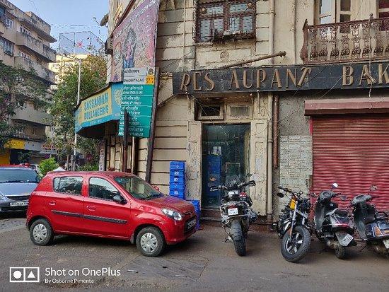 Sassanian Boulangerie