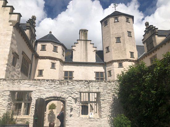 Plas Mawr Elizabethan Town House