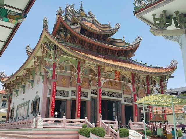 Wat Poe Man Khunaram