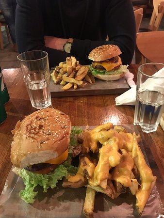 7167 Burger & Beer