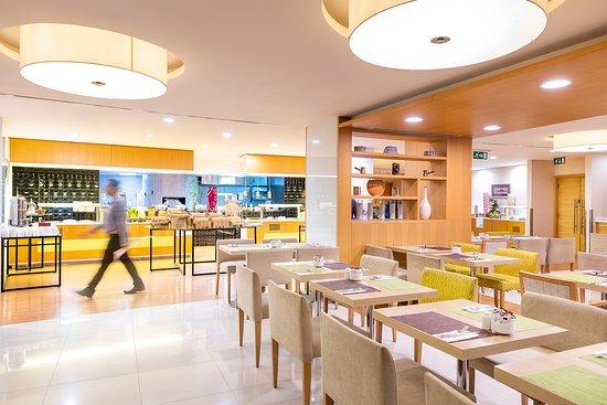 Omede Restaurant & Lounge