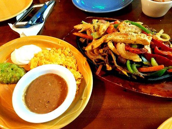 Nenas Mexican Cuisine