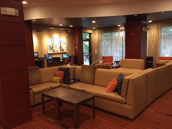 The Bistro in the Courtyard Marriott Boston Waltham