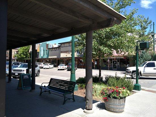 Central Ave Bakery and Deli
