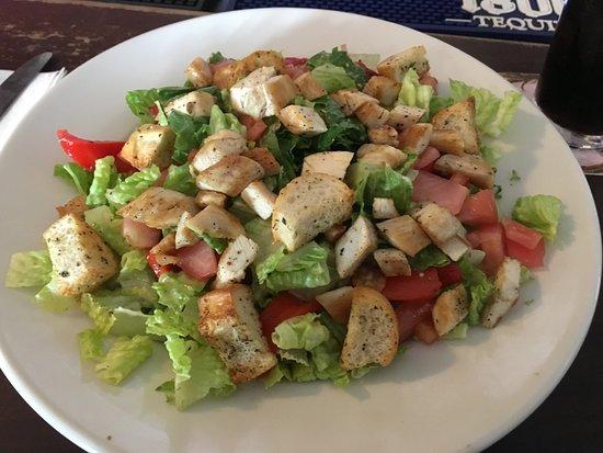 Woody's Jerkwater Pub & Grub