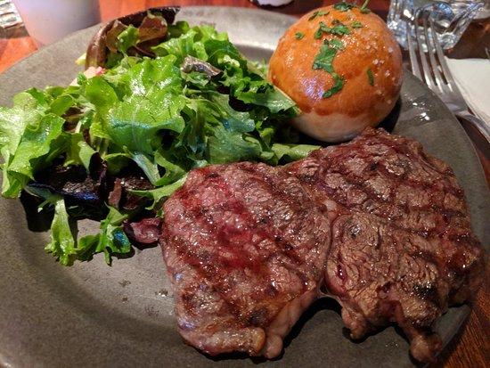 Flesh Restaurant Pigalle et Canal St Martin