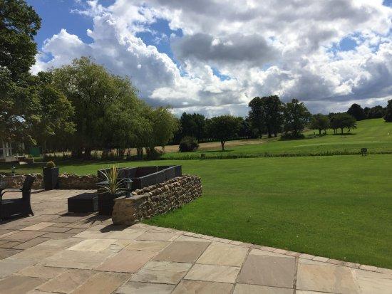 Oswald's Restaurant & Stables Pub