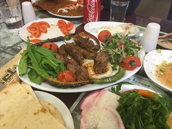 Üçler Kebap Lahmacun Salonu